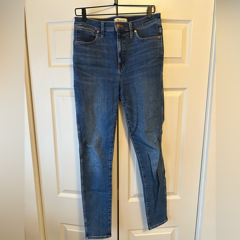 Madewell 10” High-Rise Skinny Jean - Size 29 Tall.
